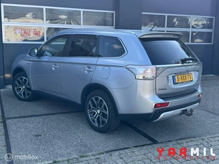 Mitsubishi Outlander Mitsubishi Outlander 2.0 PHEV Executive Edition NAP DEALER ONDERHOUDEN ZEER NETTE WAGEN - afbeelding nr 14