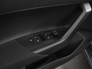 Volkswagen Polo Volkswagen Polo 1.0 TSI Move  Navigatie App Connect / Android Auto / Apple Carplay Climate Control Parkeer sensoren Lichtmetalen Velgen Dab Digitale Cockpit - afbeelding nr 13