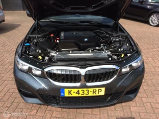 BMW 3 Serie BMW 3-serie Touring 320i High Executive M-Pakket Panorama dak - afbeelding nr 40