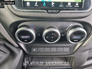 Iveco Daily Iveco Daily 35S18 Automaat Bakwagen Laadklep Zijdeur ACC LED Camera Lat om Lat Airco Cruise Meubelbak Koffer 22m3 Airco - afbeelding nr 17