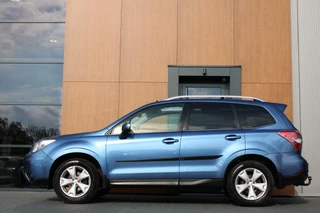 Subaru Forester Subaru Forester 2.0 Comfort | Pano | Trekhaak | Lederen bekleding - afbeelding nr 2