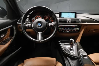 BMW 3 Serie BMW 3 Serie 330e Centennial High Executive Sport Line [SCHUIFKANTELDAK, MEMORY SEATS, ADAPTIVE CRUISECONTROL, STOELVERWARMING, VOL LEDER, HEAD-UP, PDC V+A, BLUETOOTH, CLIMATE CONTROL, NIEUWSTAAT] - afbeelding nr 11