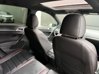 Volkswagen Golf Volkswagen Golf 2.0 TSI GTI TCR|PANO|AKRA|DYNAUDIO|MEMORY|BEARLOCK - afbeelding nr 38