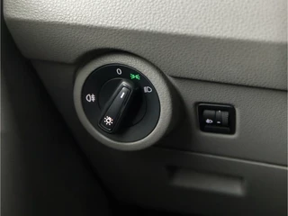 Volkswagen Transporter (9 PERSOONS, LEDER, APPLE CARPLAY, GROOT NAVI, NIEUWE APK, ELEK RAMEN, CRUISE, TREKHAAK, NIEUWSTAAT) - afbeelding nr 18