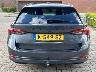 Škoda Octavia Škoda Octavia Combi 1.0 e-TSI Automaat Business Edition Navi Trekhaak Camera Carplay ACC DAB Stoel + Stuurverwarming Keyless Getint Glas NL Auto - afbeelding nr 4