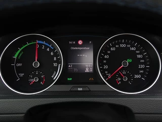 Volkswagen Golf Volkswagen Golf TSI GTE 245PK / GTI R Perf. ed. / LED - afbeelding nr 13