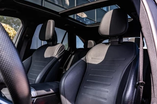 Mercedes-Benz GLC Mercedes GLC-klasse 300e 4MATIC AMG|PANO|ACC|BURMESTER|360° - afbeelding nr 13