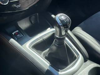Nissan QASHQAI Nissan QASHQAI 1.2 DIG-T TEKNA HALF-LEER PANO-DAK CAMERA AIRCO LMV PDC - afbeelding nr 17