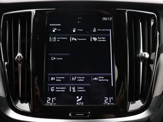 Volvo V60 Volvo V60 T8 PLUG-IN HYBRID AWD R-DESIGN HARMAN KARDON CAMERA DAB+ - afbeelding nr 27