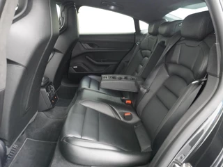 Porsche Taycan Porsche Taycan Turbo 93 kWh  BOSE | SPORT STOELEN PLUS | ADAP. CRUISE | LUCHTVERING | * 66.014,- excl. BTW | ORIG. NL+1e eigenaar DEALER ONDERHOUDEN - afbeelding nr 22