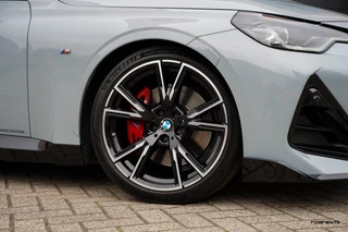 BMW 2 Serie BMW 2-serie Coupé M240i xDrive | Schuifdak | M-sportstoelen | M Perf | HUD | Active cruise | Eibach | Rijdersauto Edition - afbeelding nr 12