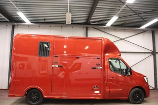 Renault Master Renault Master Sodiak 180P Paardenwagen Horsetruck PAARDENVERVOER Renault Master T35 2.3 dCi 180 Paardenwagen PAARDENVERVOER HENGST - afbeelding nr 2