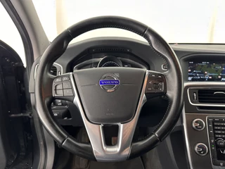 Volvo V60 Aut. *FULL-LEATHER | XENON | NAVI-FULLMAP | MEMORY-PACK | COMFORT-SEATS | ECC | HEATED-SEATS | ENTERTAINMENT-PACK | PDC | CRUISE | TOWBAR  | 17''ALU* - afbeelding nr 18