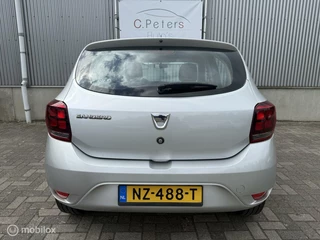 Dacia Sandero Dacia Sandero 0.9 TCe Laureate 2017 / Airco / Navigatie / DAB / Dealeronderhouden NAP - afbeelding nr 5