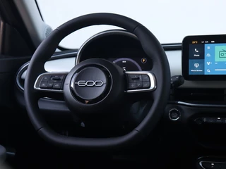 Fiat 600 Fiat 600 600e La Prima 54 kWh | Navi | Camera | Carplay | 18