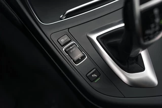 BMW 1 Serie BMW 1-serie M140i xDrive Harman Kardon Dak Leer - afbeelding nr 45