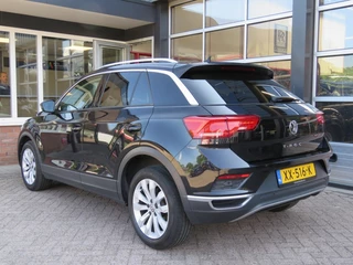 Volkswagen T-Roc Volkswagen T-Roc 1.5 TSI 150PK STYLE / Camera / Navi / Elec.achterklep / Adap.cruise / BOVAG garantie - afbeelding nr 8