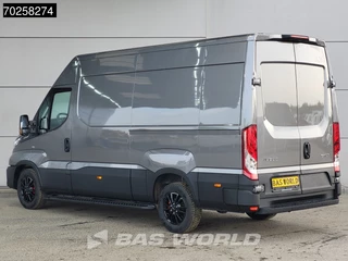 Iveco Daily Iveco Daily 35S21 Automaat 2025 Black Edition model L2H2 ACC LED CarPlay Velgen Camera 12m3 Airco - afbeelding nr 2