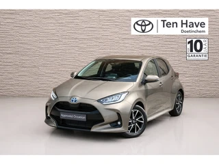 Toyota Yaris 1.5 Hybrid Dynamic Automaat | Apple CarPlay & Android Auto | Achteruitrijcamera | 4,2” digitaal instrumentenpaneel ‘Binocular’ | Ramen, elektrisch bedienbaar voor en achter | Smart Entry met startknop