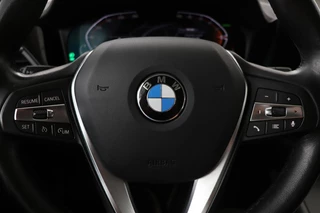 BMW 3 Serie BMW 3-serie 318i Business Edition | Stoelverwarming | Camera |  Carplay | Live Cockpit | Full LED | Navigatie | Dodehoek detectie | Climate control - afbeelding nr 8