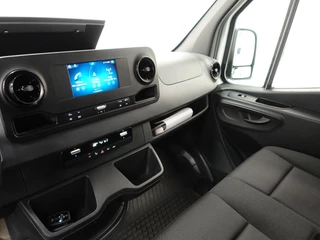 Mercedes-Benz Sprinter Mercedes-Benz Sprinter L2H2 Automaat Airco Cruise control  Navigatie Side bars - afbeelding nr 23