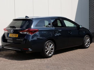 Toyota Auris Toyota Auris Touring Sports 1.8 Hybrid Executive | Half Leder | Park-Assist | LED Koplampen - afbeelding nr 31