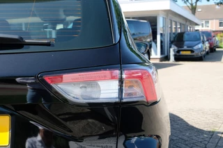 Ford Kuga Ford Kuga 1.5 EcoBoost Titanium 120pk Wegklapbare Trekhaak | Navigatie | Parkeersensoren | Apple Carplay | Metaal lak | Dealer onderhouden - afbeelding nr 33