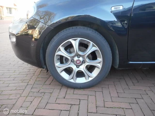 Fiat Punto Fiat Punto TwinAir Turbo 100 Lounge NAVI+RESERVEWIEL+METALLIC - afbeelding nr 11