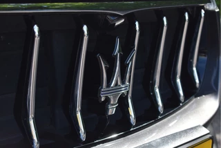 Maserati Levante | Luchtvering | Pano.dak | Camera | Keyless | DAB | Carplay | LED / Xenon | 20