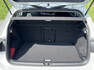Volkswagen Golf Volkswagen Golf NEW 1.5 TSI LIFE PDC/CARPLAY/FABRIEKSGARANTIE - afbeelding nr 16
