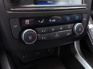 Renault Kadjar Renault Kadjar 1.2 TCe 131pk Intens Pack-Tech | Navi | Clima | Cruise | Keyless Entry | Pdc V+A+Assist+Camera | Dodehoek+Rijstrook+Licht+Regensensor | Mistlampen | Privacy Glass | 17''lm - afbeelding nr 17