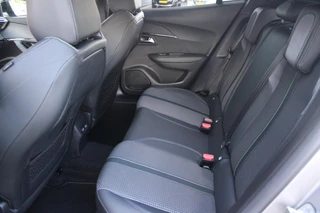 Peugeot 2008 Peugeot 2008 1.2 130PK GT-LINE | NAVIGATIE 10