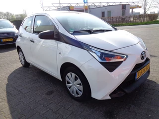 Toyota Aygo Toyota Aygo 1.0 VVT-i X-fun ; Airco ; 6 Mnd garantie - afbeelding nr 4