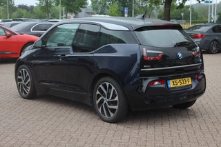 BMW i3 BMW i3 Basis 120Ah 42 kWh / Camera / Navigatie / 19'' / Harman Kardon / Stoelverwarming / Cruise Control / Warmtepomp / Getint glas - afbeelding nr 3
