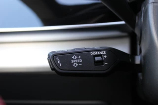 Audi Q8 Audi Q8 60 TFSI e quattro Pro Line S Competition | Panoramadak | Massage | 23'' | Vierwielbesturing | Trekhaak | Koeling | OLED - afbeelding nr 15