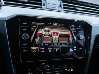 Volkswagen Passat Volkswagen Passat Variant 1.4 TSI PHEV 218pk GTE Business | Navigatie | Camera | Adaptive cruise - afbeelding nr 16