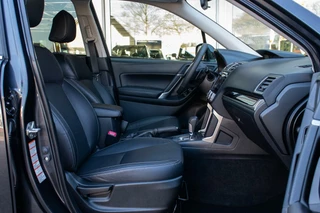 Subaru Forester Subaru Forester 2.0 CVT Premium | Navigatie | Panoramadak | 18 Inch | - afbeelding nr 11