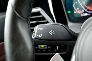 BMW 3 Serie BMW 3 Serie 318i M-Sport Rijklaarprijs-Garantie Navigatie Leder sport interieur  Live Cockpit Plus - afbeelding nr 35