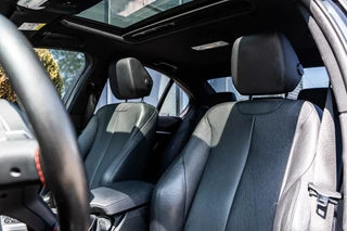 BMW 3 Serie BMW 3-serie 330e Centennial High Executive|PANO|M-SPORT|18'' - afbeelding nr 12