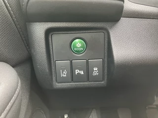 Honda HR-V Honda HR-V 1.5 i-VTEC Executive | navigatie | panoramadak | trekhaak | camera | stoelverwarming | all season banden - afbeelding nr 25