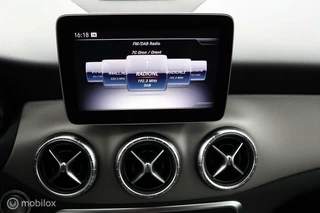 Mercedes-Benz CLA Mercedes-Benz CLA-klasse 180 Upgrade Edition Aut7 | Vol Opties | Camera | 18 LMV | NL Auto | Dealer-onderhouden | DEALER-STAAT - afbeelding nr 27