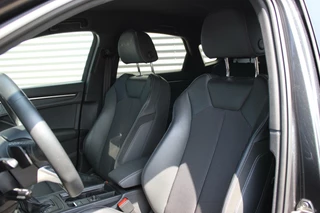 Audi Q3 Audi Q3 Sportback 45 TFSI e S Edition // 3X S-Line - Plat stuur - Trekhaak klapbaar - Black Optic - Ambient - 20