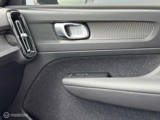 Volvo XC40 Volvo XC40 2.0 T4 AWD R-Design 191 Pk Applecarplay Parelmoer - afbeelding nr 24