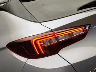 Opel Grandland X Opel Grandland X 1.2 Turbo Ultimate Sport (APPLE CARPLAY,NAVI,CAMERA,LED,SPORTSTOELEN,CRUISE,CLIMATE,DODE HOEk,GETINT,NETTESTAAT) - afbeelding nr 17