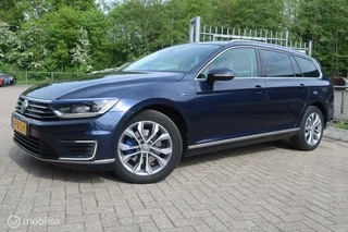 Volkswagen Passat Volkswagen Passat 1.4 TSI GTE, TREKHAAK, CARPLAY, KEYLESS - afbeelding nr 2
