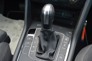Volkswagen Tiguan Volkswagen Tiguan 1.5 TSI R-Line | AUT - PANODAK - DYNAUDIO - afbeelding nr 18