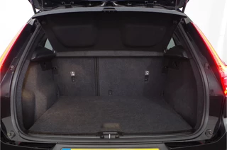Volvo XC40 Volvo XC40 1.5 T3 > 157pk/Afneembare trekhaak/Camera/Getint glas/18inch velgen... - afbeelding nr 8