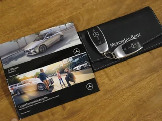 Mercedes-Benz A-Klasse Mercedes-Benz A-Klasse 180 AMG Sport [SCHUIFKANTELDAK, APPLE CARPLAY, ANDROID, HALF LEDER, CAMERA, STOELVERWARMING, PDC V+A, CRUISE, NIEUWSTAAT] - afbeelding nr 23