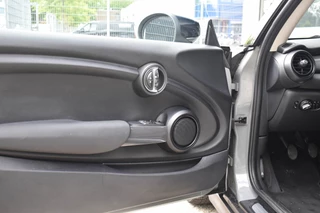 MINI Cooper MINI Cooper Mini 1.5 Chili | XENON | CARPLAY | NAVI | KEYLESS | 1e EIGENAAR | NL AUTO - afbeelding nr 27