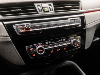 BMW X2 Automaat (NAVIGATIE, M PAKKET, CLIMATE, STOELVERWARMING, LEDEREN SPORTSTOELEN, CAMERA, GETINT GLAS, SFEERVERLICHTING, NIEUWSTAAT) - afbeelding nr 9